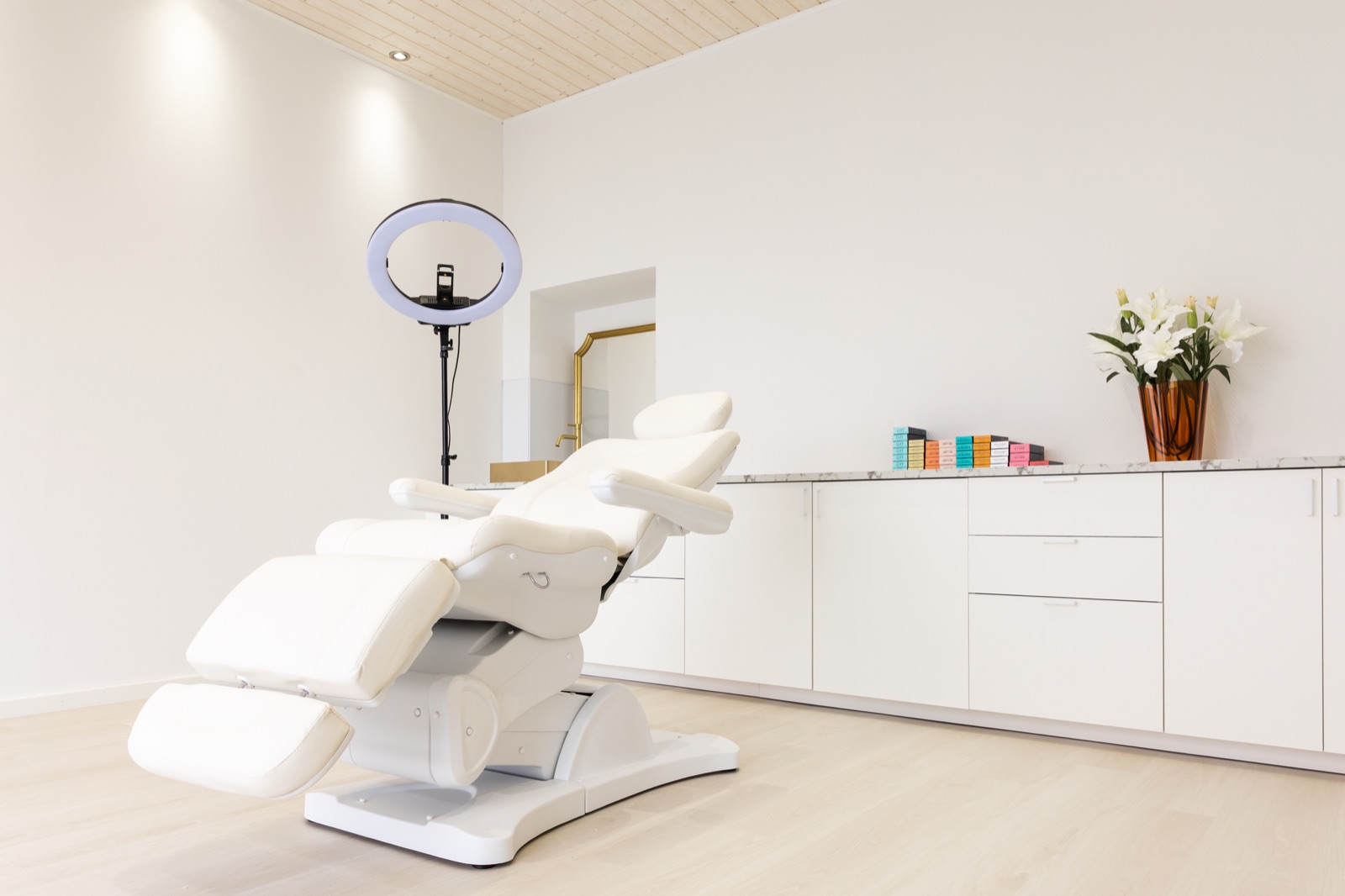Avesta Medical and Aesthetic Clinic — moderni hoitotila Helsingissä